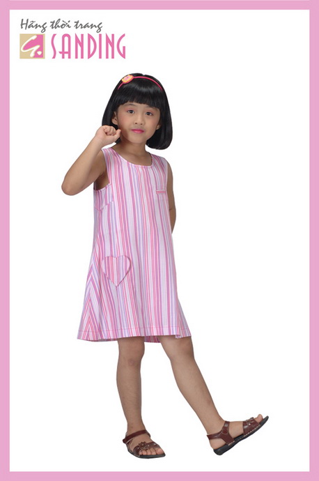 Đầm suôn sọc trắng đỏ